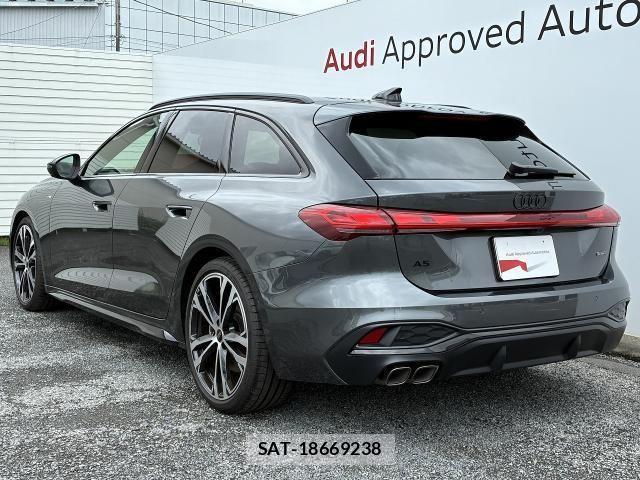 Audi A5 2025-12 8128984-21