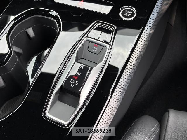 Audi A5 2025-12 8128984-28