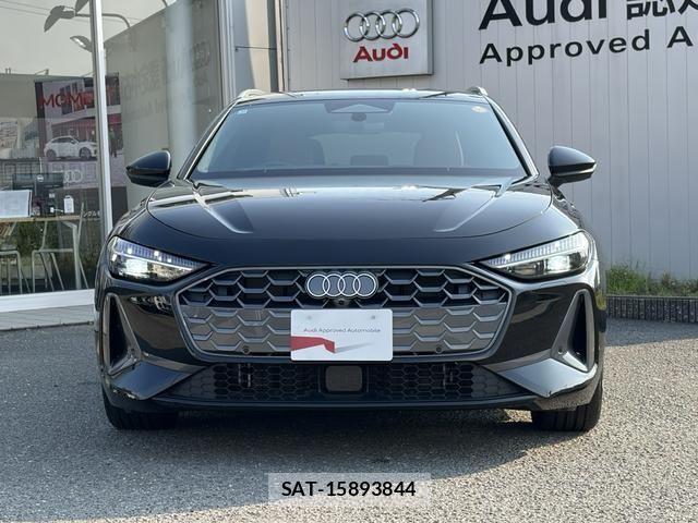 Audi A5 2025-12 8206373-13
