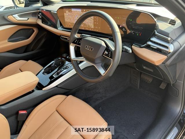 Audi A5 2025-12 8206373-1