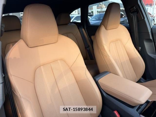 Audi A5 2025-12 8206373-3