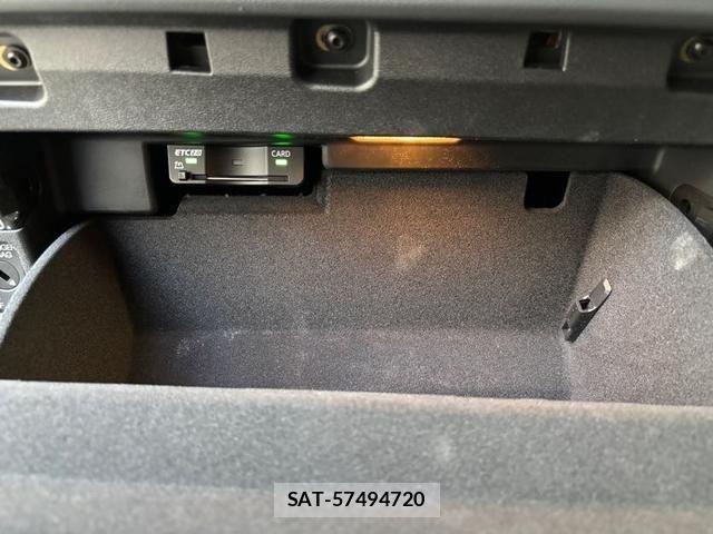 Audi A5 2025-09 8883317-13