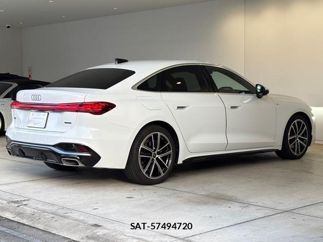 Audi A5 2025-09 8883317-2
