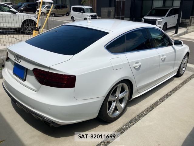Audi A5 2010-09 7215010-2