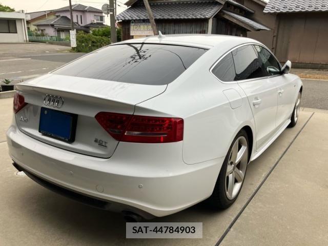 Audi A5 2011-06 7249838-1