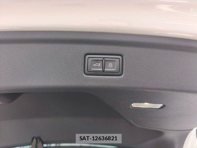 Audi A5 2017-08 7782702-19