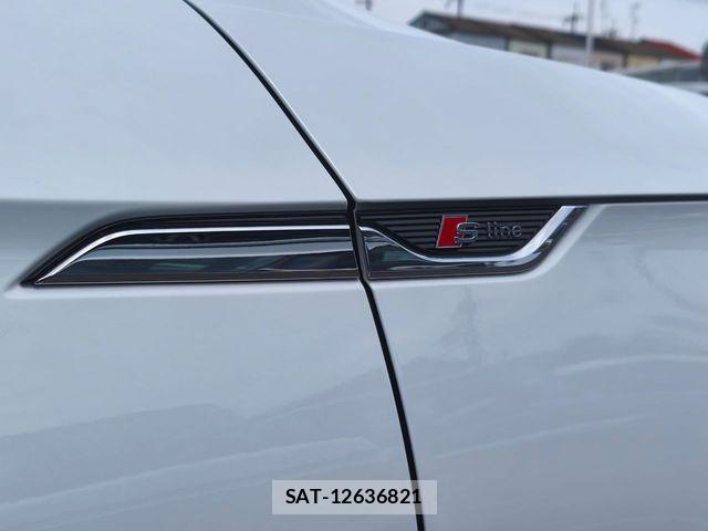 Audi A5 2017-08 7782702-21