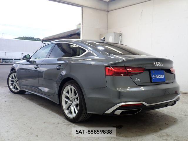 Audi A5 2022-06 8072888-2