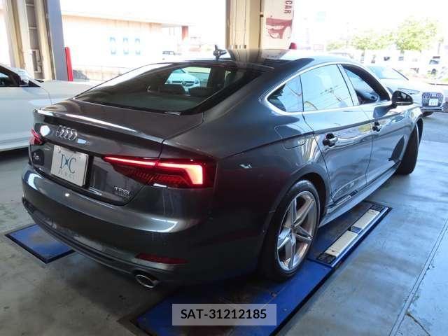 Audi A5 2017-08 8072898-6