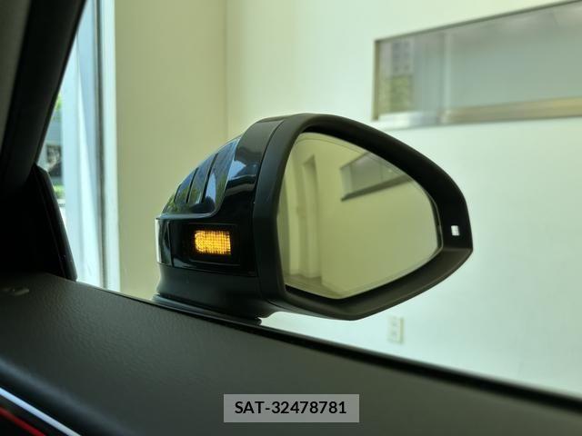 Audi A5 2021-06 8128998-9