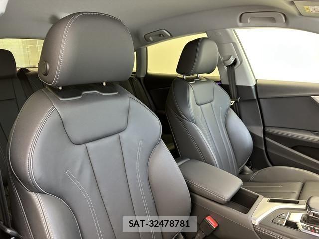 Audi A5 2021-06 8128998-3