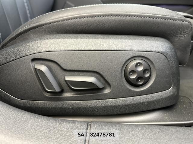 Audi A5 2021-06 8128998-8
