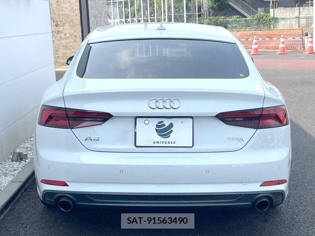 Audi A5 2018-07 8128999-15