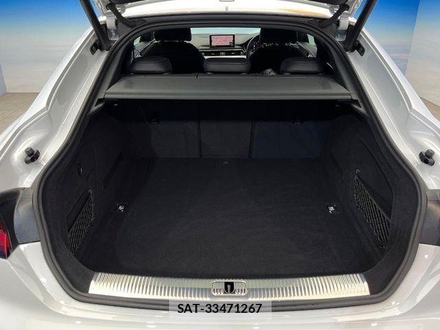 Audi A5 2019-08 8145488-11