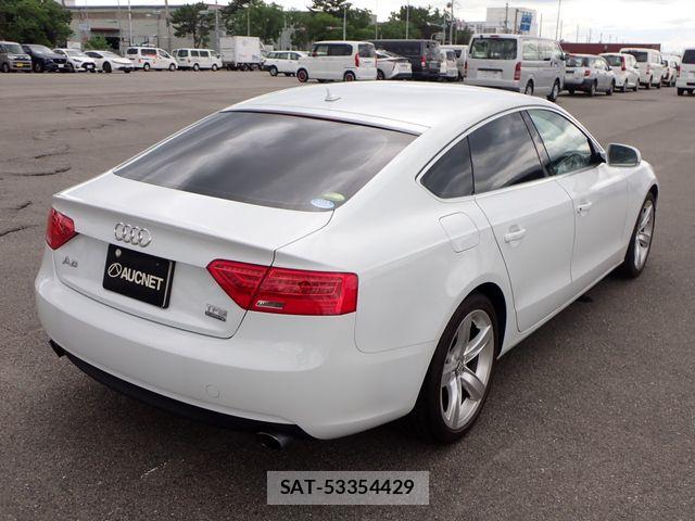 Audi A5 2016-05 8411265-10