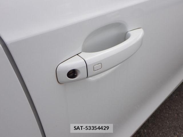 Audi A5 2016-05 8411265-12