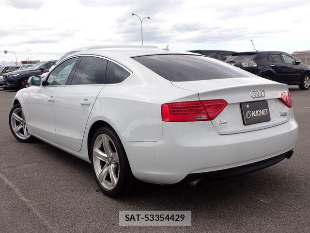 Audi A5 2016-05 8411265-2