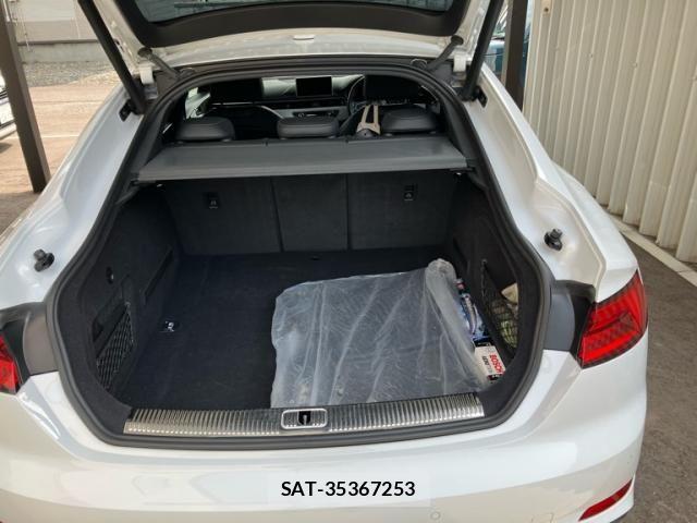 Audi A5 2017-07 8740588-8