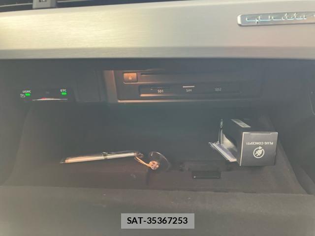 Audi A5 2017-07 8740588-19