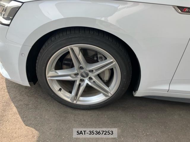 Audi A5 2017-07 8740588-27