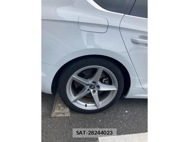 Audi A5 2017-06 8827906-9