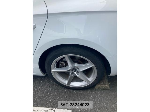 Audi A5 2017-06 8827906-10