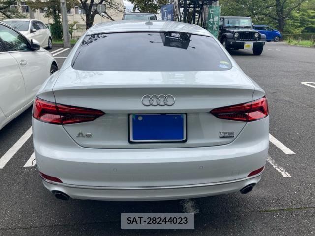 Audi A5 2017-06 8827906-5