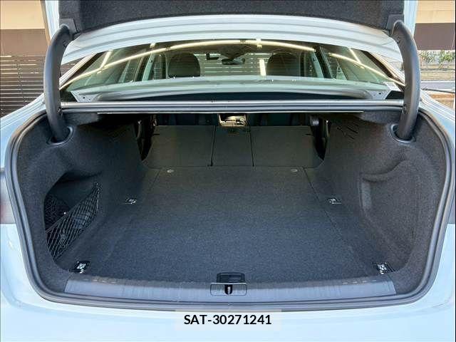 Audi A6 2022-01 3660069-17