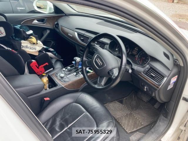 Audi A6 2012-06 7875342-10