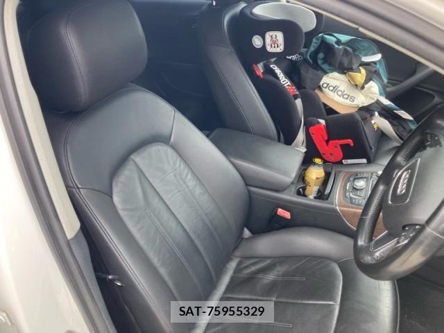 Audi A6 2012-06 7875342-11