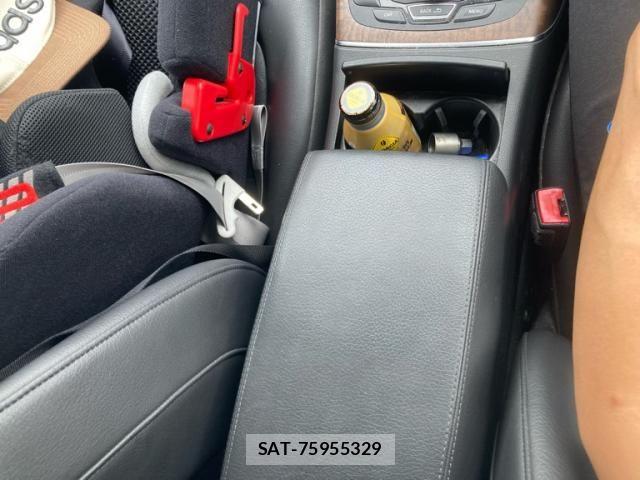 Audi A6 2012-06 7875342-17