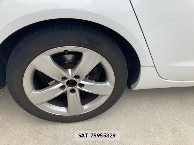 Audi A6 2012-06 7875342-5