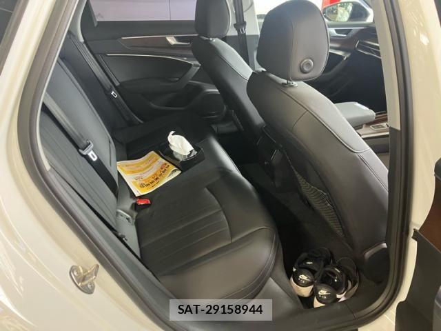Audi A6 2021-10 8313140-15