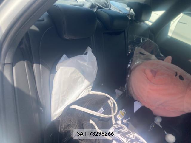 Audi A6 2017-02 8364816-8