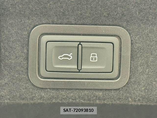 Audi A6 2022-09 7782705-4