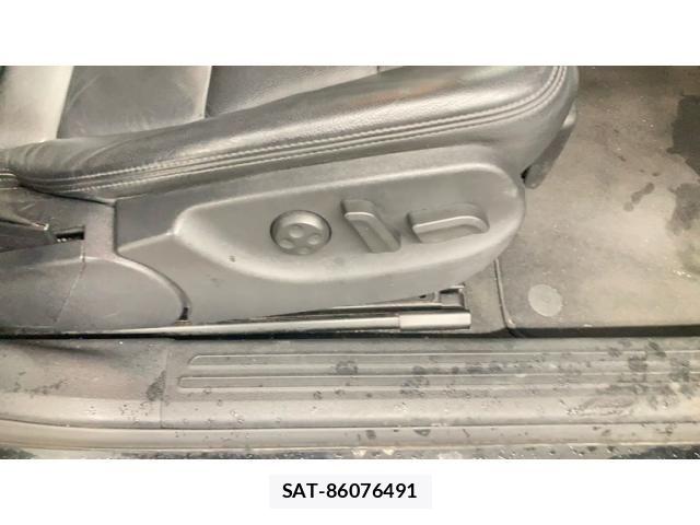 Audi A6 2011-01 7875344-16