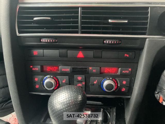 Audi A6 2011-01 7875345-16