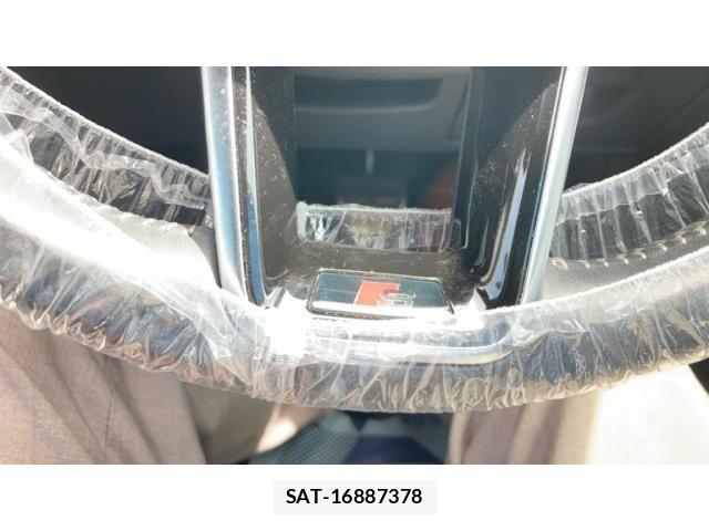 Audi A6 2019-09 8437946-26