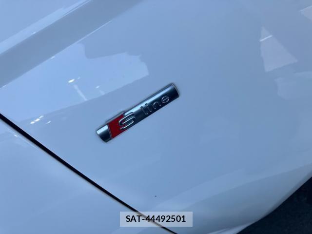 Audi A6 2013-06 8625860-10