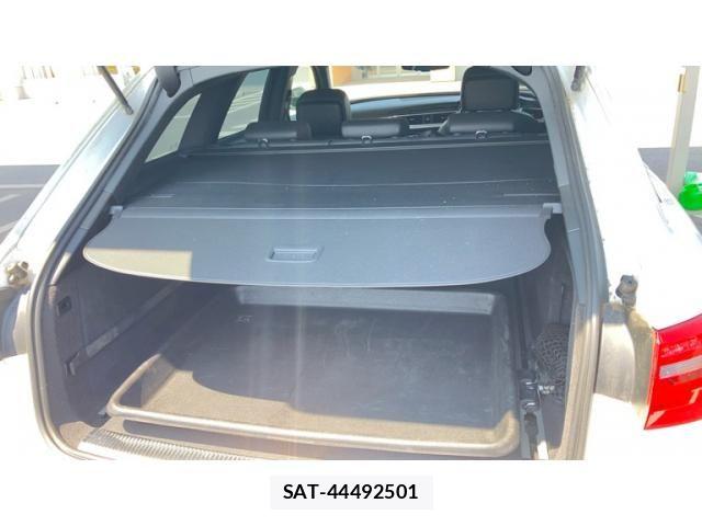Audi A6 2013-06 8625860-24
