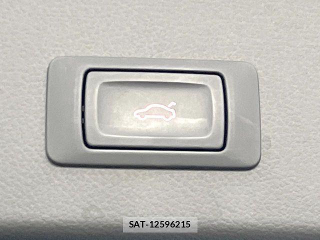 Audi A6 2014-08 8740601-8