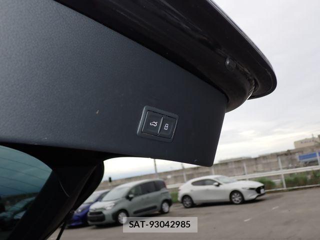 Audi A6 2018-05 8779549-25