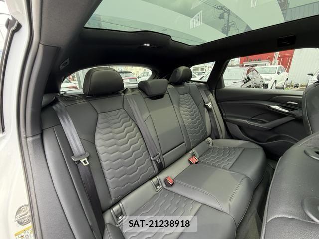 Audi E-TRON 2025-12 8658065-4