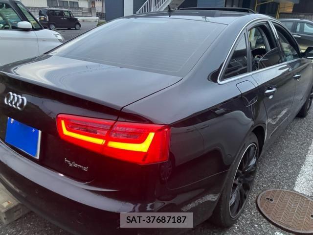 Audi A6 2014-02 8034464-3