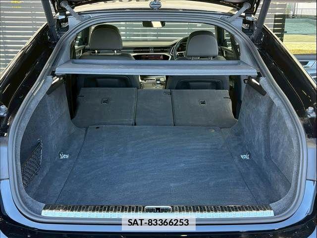 Audi A7 2023-05 2317841-17