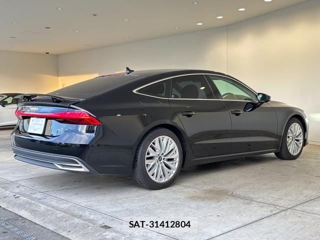 Audi A7 2023-04 7356884-2