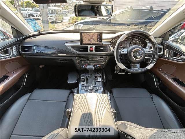Audi A7 2011-07 7453003-1