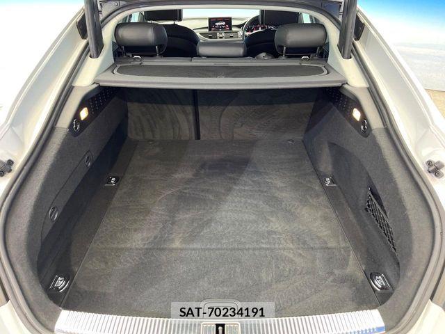 Audi A7 2015-05 7453002-11