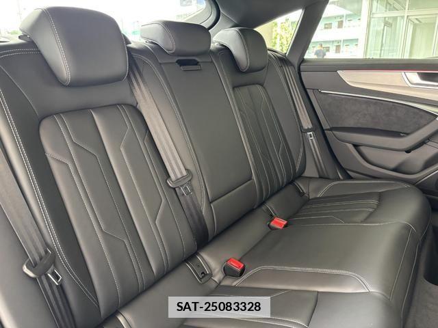 Audi A7 2023-06 7720934-4