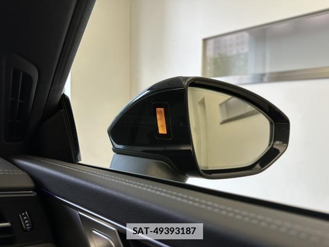 Audi A7 2021-12 7720935-13
